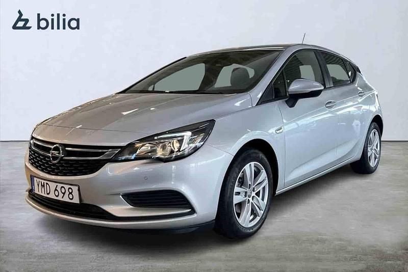 Grå Begagnad 2018 Opel Astra Halvkombi | 149 900 kr (Lite dyr) - Bild 1/1