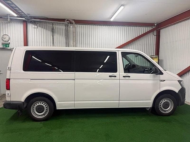 Begagnad VW Caravelle Trendline 150 HK (110 kW) 2016 Vit Minibuss