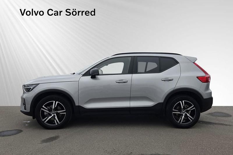 Begagnad Volvo XC40 Plus 200 HK (147 kW) 2024 Grå SUV