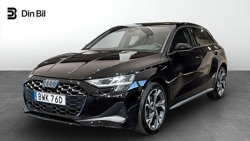 Svart Begagnad 2025 Audi A3 Sportback Proline Halvkombi | 329 000 kr (Dyr) - Bild 1/4