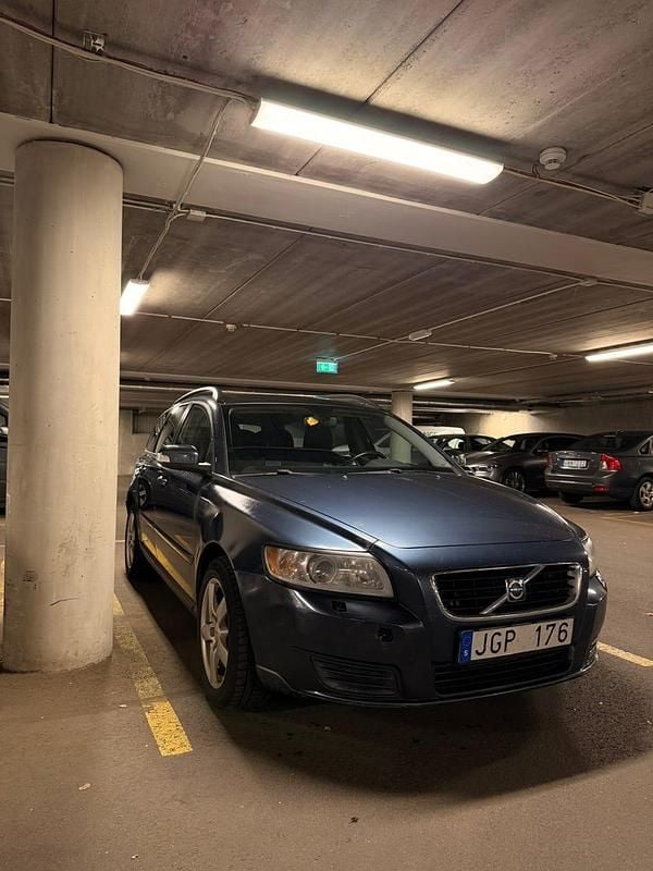 Begagnad 2008 Volvo V50 Kombi | 23 000 kr (Bra pris) - Bild 1/4