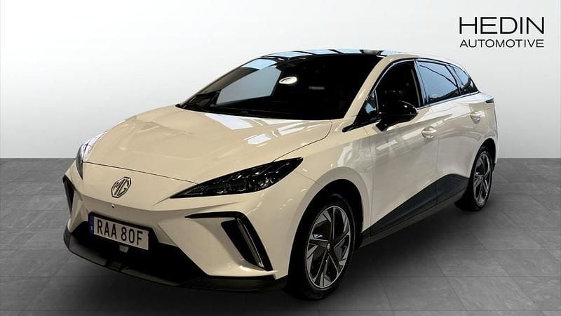 Vit (white) Begagnad 2022 MG MG4 EV Luxury Halvkombi | 259 900 kr - Bild 1/4