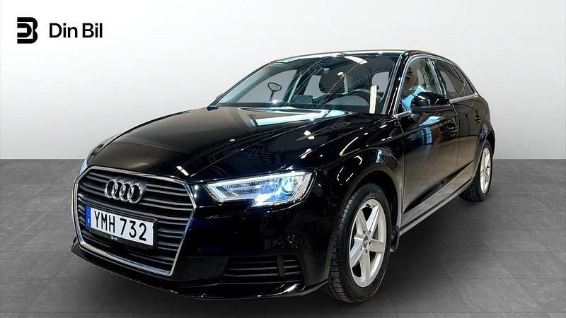 Svart Begagnad 2018 Audi A3 Sportback Proline Halvkombi | 184 900 kr (Marknadspris) - Bild 1/4