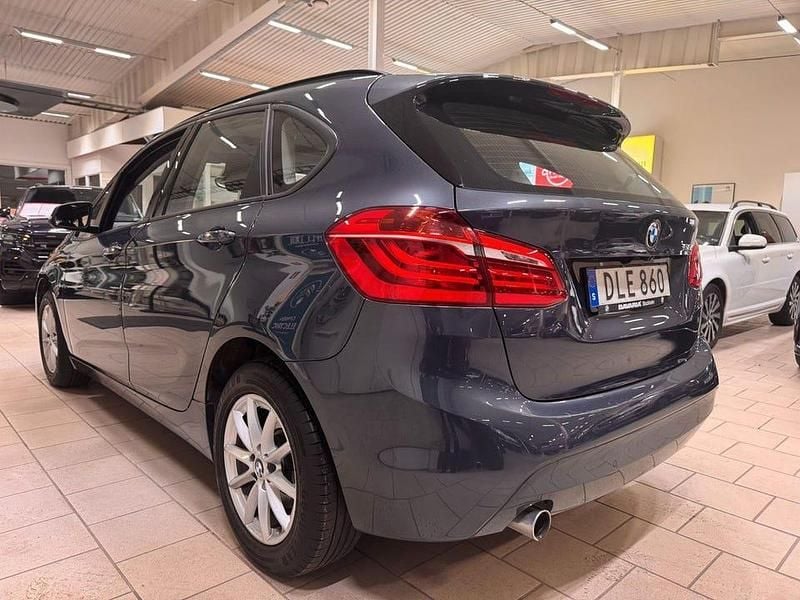 Begagnad BMW 218 Active Tourer Advantage 150 HK (110 kW) 2014 Grå Minibuss