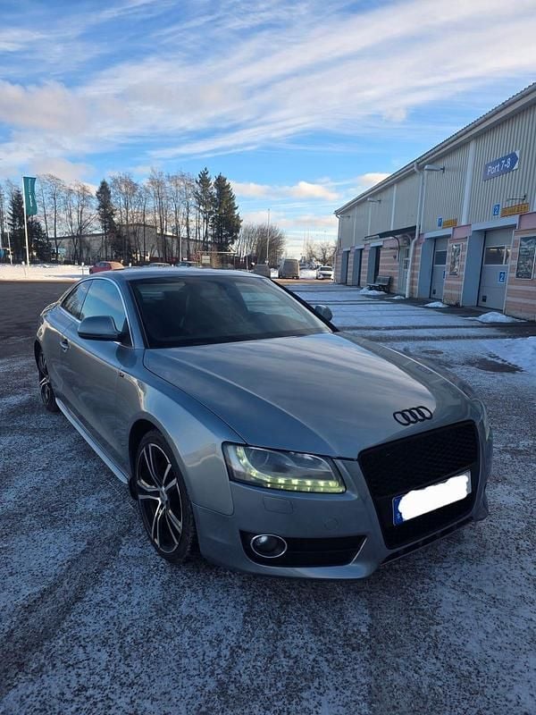 Begagnad Audi A5 S-Line 211 HK (155 kW) 2009 Sportkupé