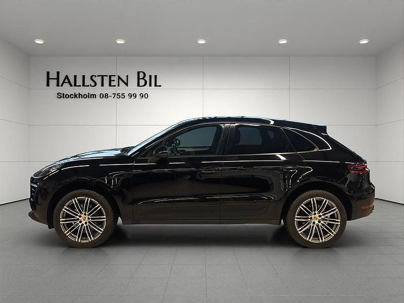 Svart Begagnad 2017 Porsche Macan SUV | 319 000 kr (Superpris) - Bild 1/4