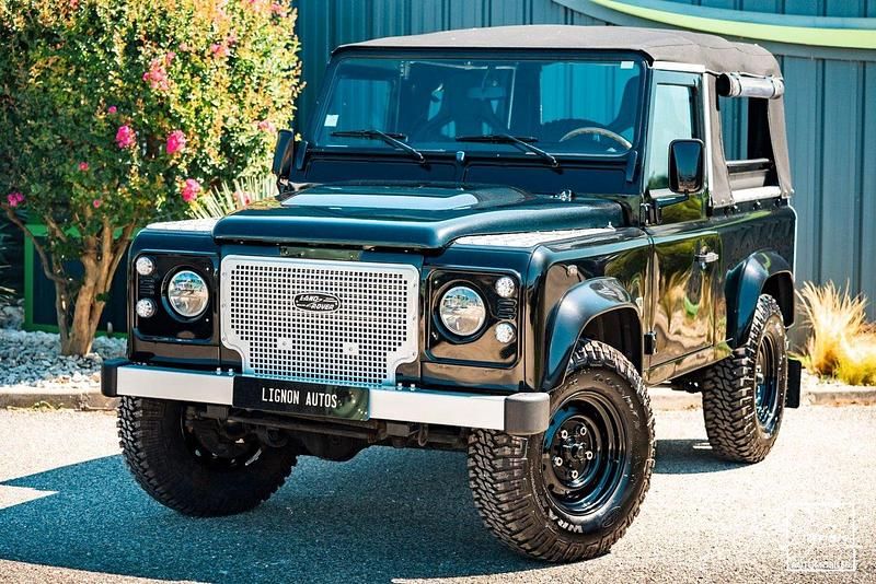 Begagnad 2012 Land Rover Defender SUV | 749 900 kr - Bild 1/4