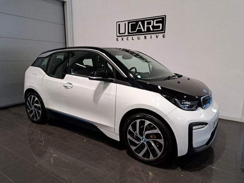 Vit Begagnad 2018 BMW i3 Comfort Edition Halvkombi | 198 800 kr (Dyr) - Bild 1/4
