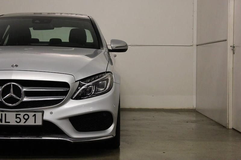 Begagnad Mercedes C220 AMG line 170 HK (125 kW) 2017 Silver Sedan