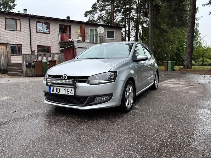 Silver Begagnad 2012 VW Polo GT Halvkombi | 48 000 kr (Bra pris) - Bild 1/4