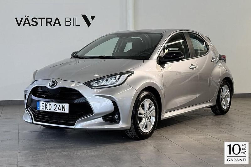 Begagnad Mazda 2 Comfort 116 HK (85 kW) 2023 Grå Halvkombi