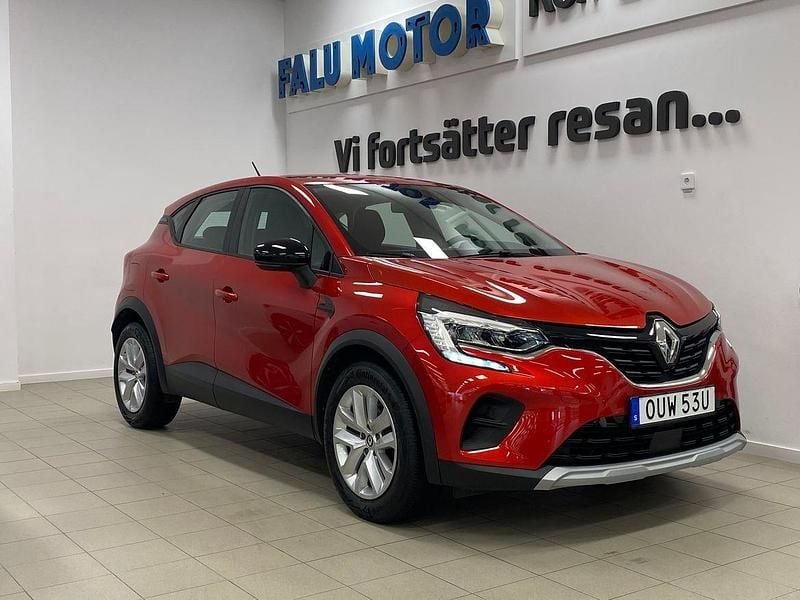 Röd Begagnad 2022 Renault Captur Zen SUV | 159 500 kr (Marknadspris) - Bild 1/4