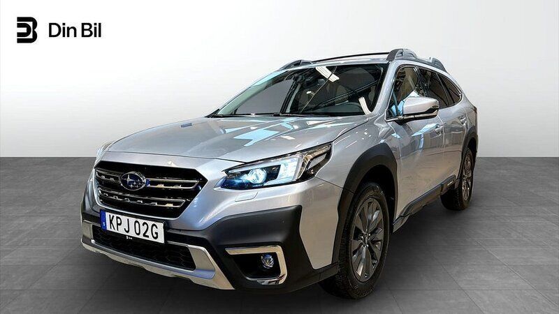 Silver Begagnad 2023 Subaru Outback SUV | 359 900 kr - Bild 1/4