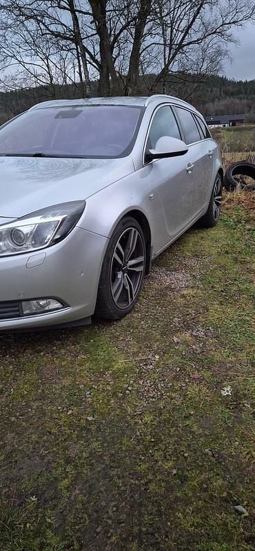 Begagnad 2012 Opel Insignia Kombi | 39 000 kr (Bra pris) - Bild 1/4