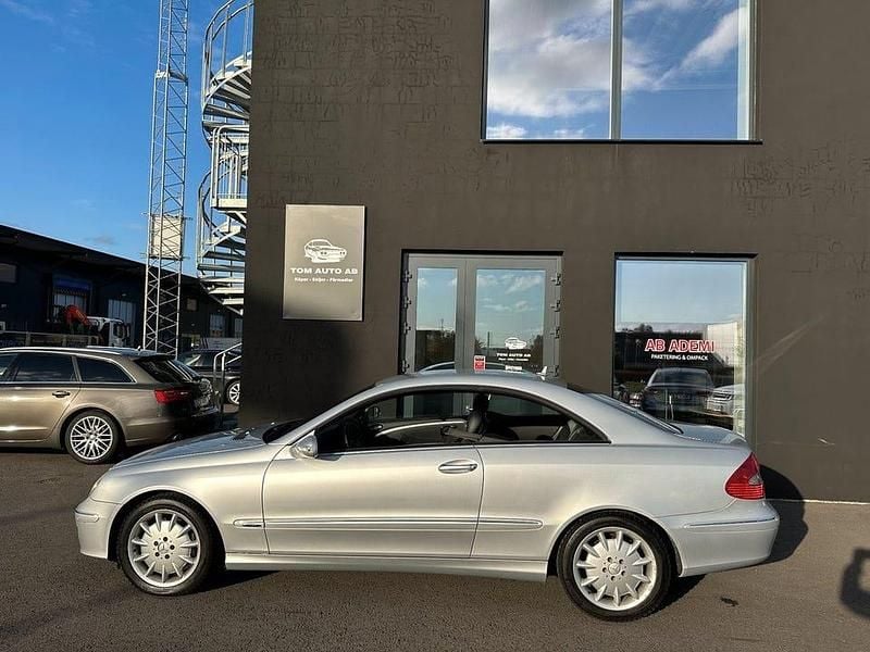Begagnad Mercedes CLK200 Avantgarde 184 HK (135 kW) 2007 Silver Sportkupé