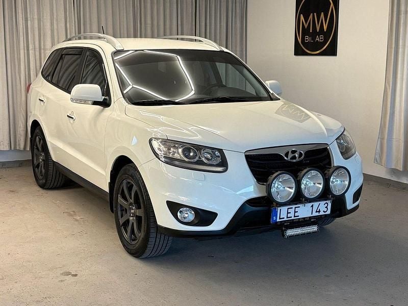Vit Begagnad 2011 Hyundai Santa Fe SUV | 84 900 kr (Marknadspris) - Bild 1/4