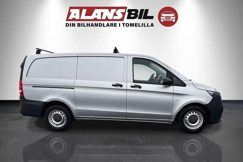 Begagnad Mercedes Vito 114 HK (83 kW) 2017 Silver Van