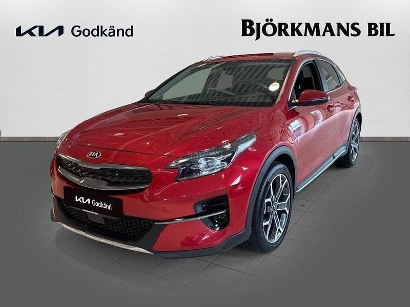 Röd Begagnad 2021 Kia XCeed Advance SUV | 234 800 kr (Marknadspris) - Bild 1/4