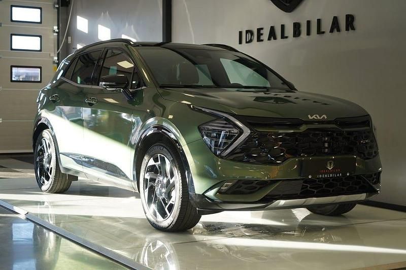 Grön Begagnad 2025 Kia Sportage GT-Line SUV | 469 900 kr (Marknadspris) - Bild 1/4