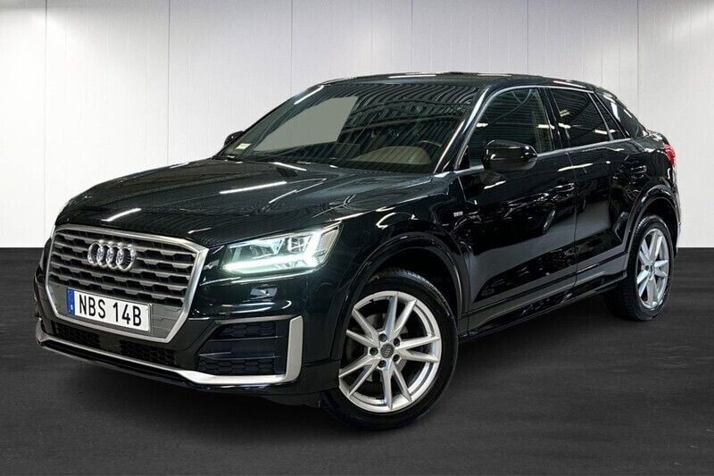Svart (black) Begagnad 2019 Audi Q2 Comfort SUV | 250 000 kr (Marknadspris) - Bild 1/4