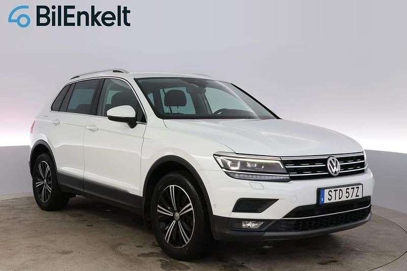 Vit Begagnad 2019 VW Tiguan GT SUV | 264 700 kr (Marknadspris) - Bild 1/4