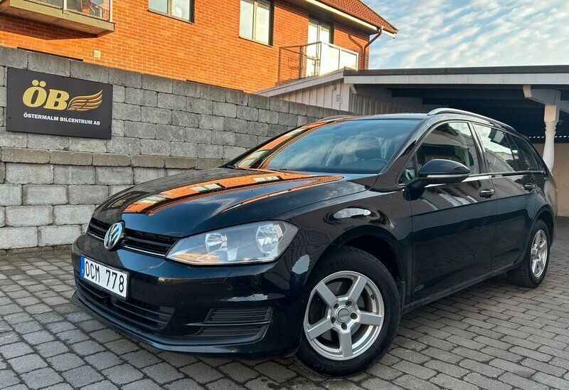 Svart Begagnad 2014 VW Golf VII Kombi | 99 500 kr (Marknadspris) - Bild 1/4