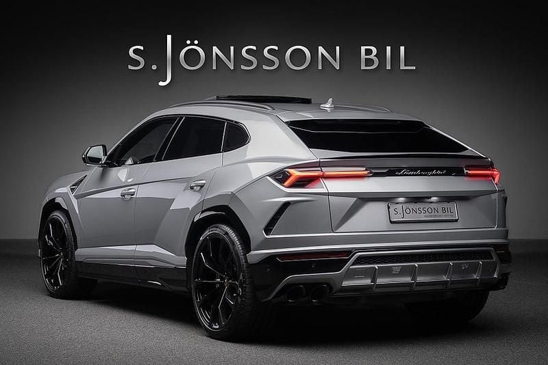 Begagnad Lamborghini Urus 650 HK (478 kW) 2019 Grigio nimbus SUV