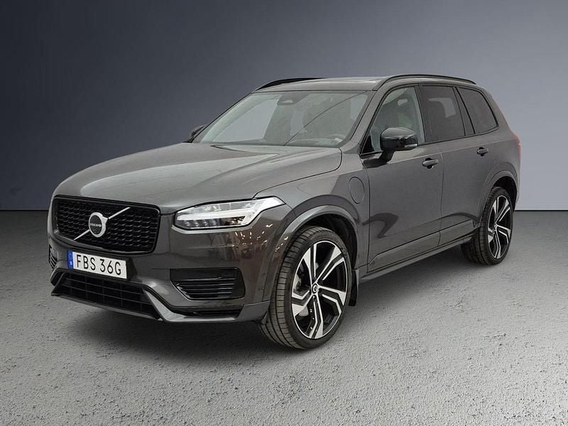 Grå Begagnad 2024 Volvo XC90 Ultra SUV | 778 900 kr (Marknadspris) - Bild 1/4