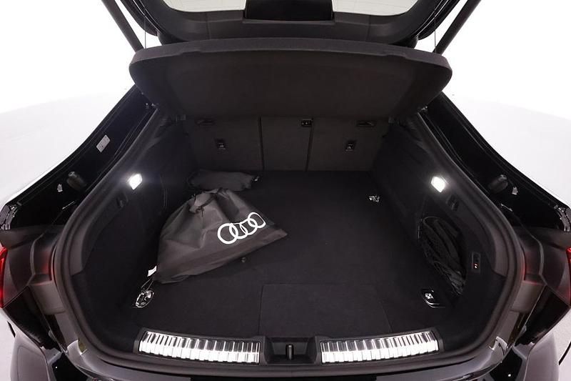 Ny Audi A5 S-Line 252 HK (185 kW) 2025 Svart Sedan