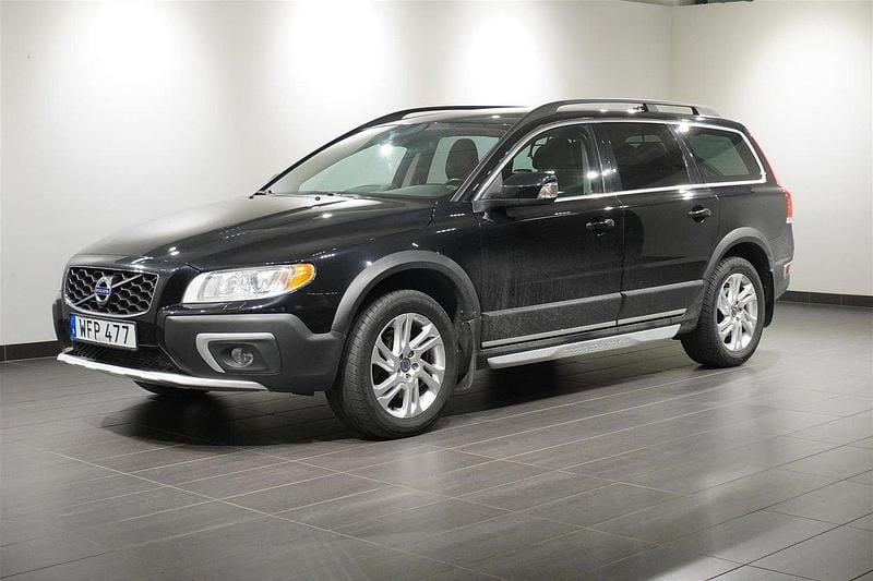 Svart Begagnad 2014 Volvo XC70 Summum SUV | 179 400 kr (Marknadspris) - Bild 1/2
