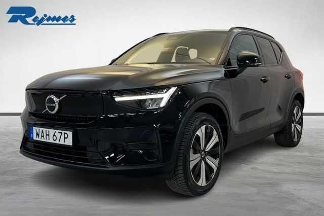 Svart Begagnad 2023 Volvo XC40 Core SUV | 329 900 kr - Bild 1/4