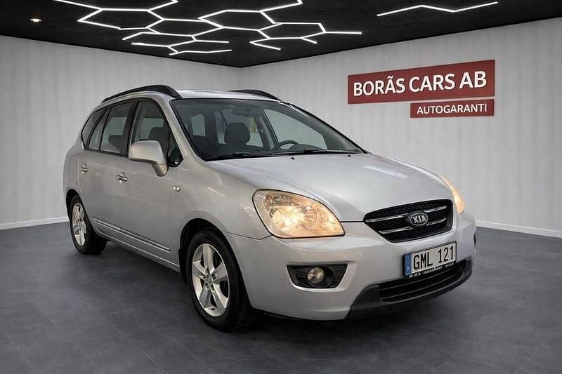 Silver Begagnad 2007 Kia Carens Minibuss | 29 900 kr (Bra pris) - Bild 1/4