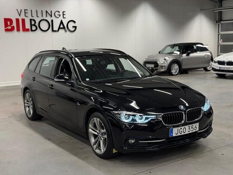 Begagnad BMW 330 Sport Line 252 HK (185 kW) 2018 Svart Kombi