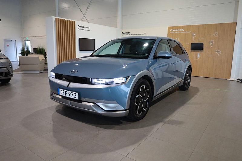 Blå Begagnad 2022 Hyundai Ioniq 5 Advanced SUV | 409 900 kr - Bild 1/4