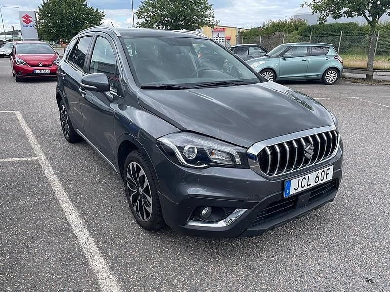 Begagnad Suzuki SX4 111 HK (81 kW) 2018 Grå Kombi
