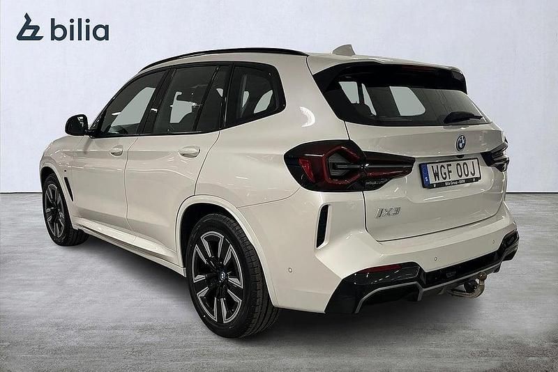Begagnad BMW iX3 Shadowline 210 kW (286 HK) 2022 Vit SUV