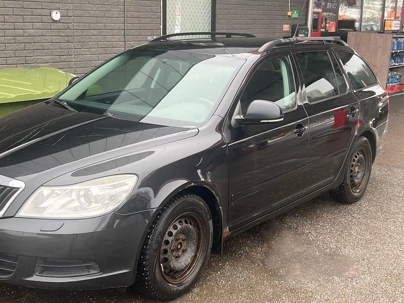 Begagnad Skoda Octavia 122 HK (89 kW) 2011 Kombi