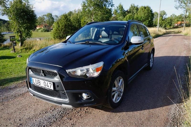 Svart Begagnad 2011 Mitsubishi ASX SUV | 62 000 kr (Marknadspris) - Bild 1/4