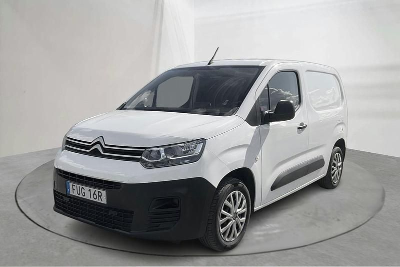Vit Begagnad 2022 Citroën Berlingo Minibuss | 109 000 kr (Bra pris) - Bild 1/4
