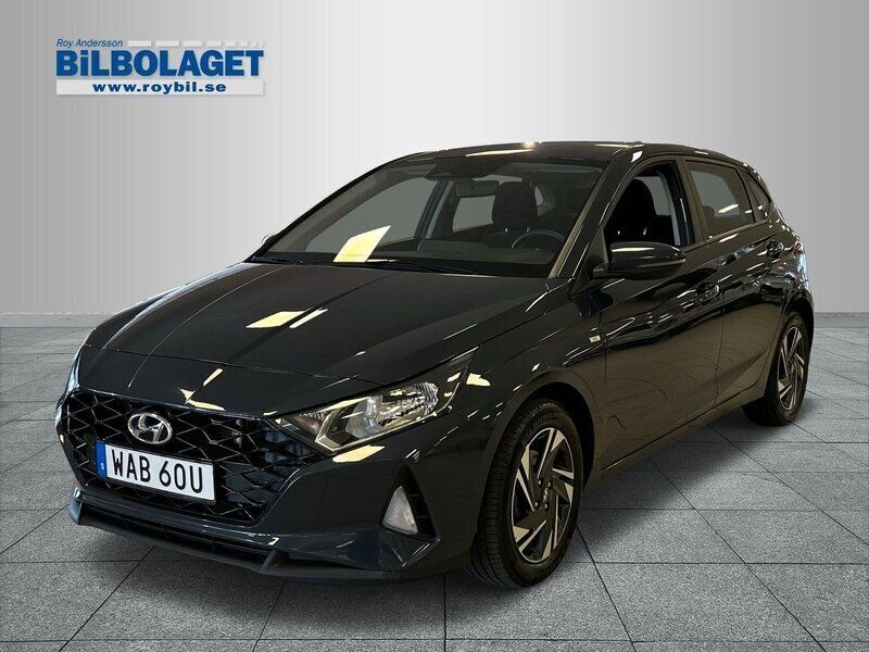 Gråmetallic Begagnad 2022 Hyundai i20 Essential Halvkombi | 179 900 kr (Bra pris) - Bild 1/4