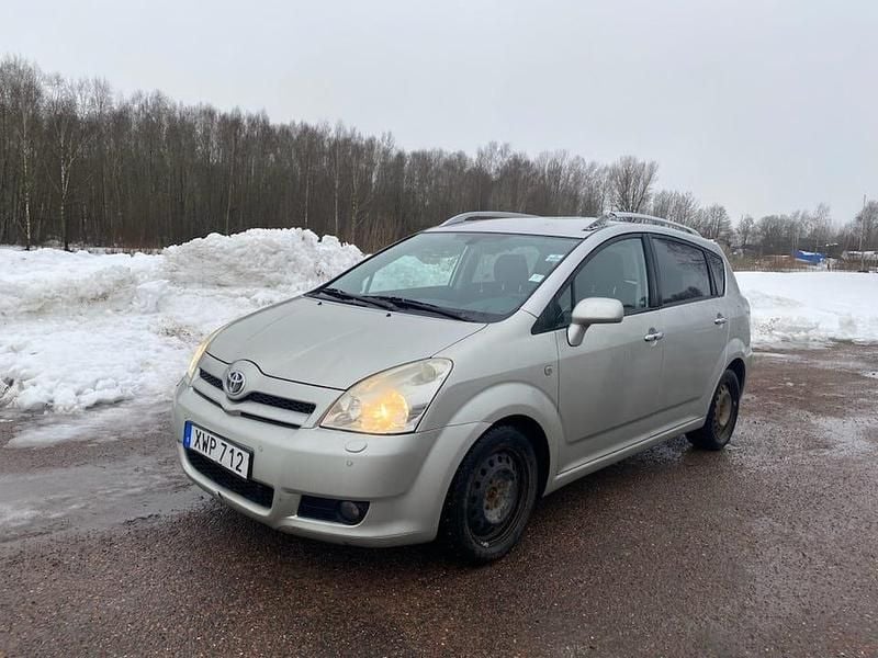 Begagnad 2006 Toyota Corolla Verso Minibuss | 31 000 kr (Bra pris) - Bild 1/4