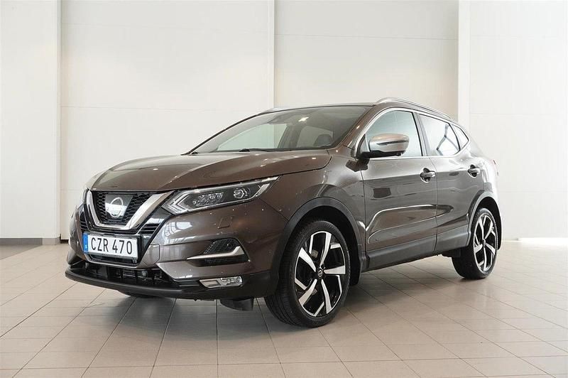 Brun Begagnad 2018 Nissan Qashqai Tekna SUV | 152 900 kr (Marknadspris) - Bild 1/4