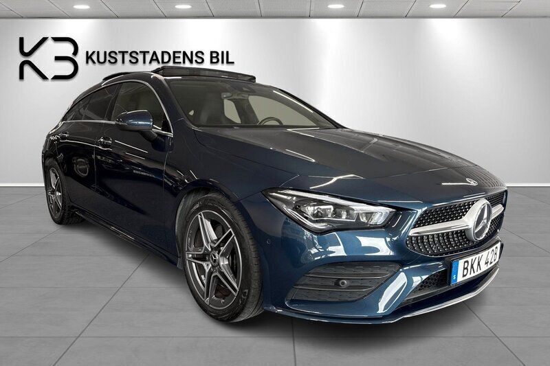 Blå Begagnad 2020 Mercedes CLA220 AMG Sedan | 369 900 kr (Marknadspris) - Bild 1/4