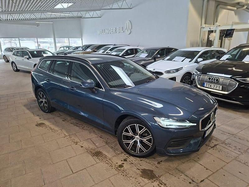 Begagnad Volvo V60 Core 197 HK (144 kW) 2024 Denim blue Kombi