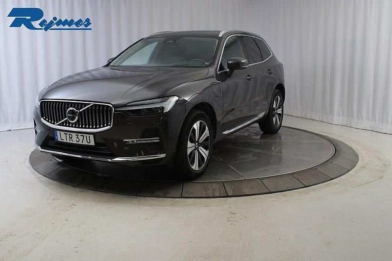 Grå Begagnad 2024 Volvo XC60 Ultra SUV | 579 900 kr (Dyr) - Bild 1/4