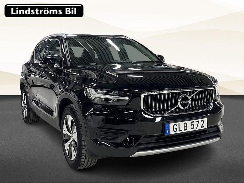 Begagnad Volvo XC40 Inscription 214 HK (157 kW) 2022 Svart SUV