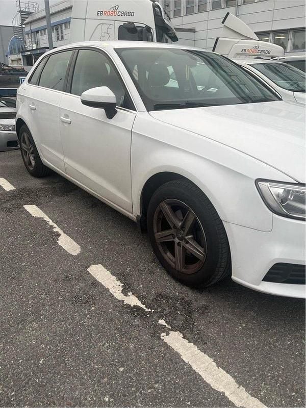 Begagnad Audi A3 Proline 116 HK (85 kW) 2018 Sedan