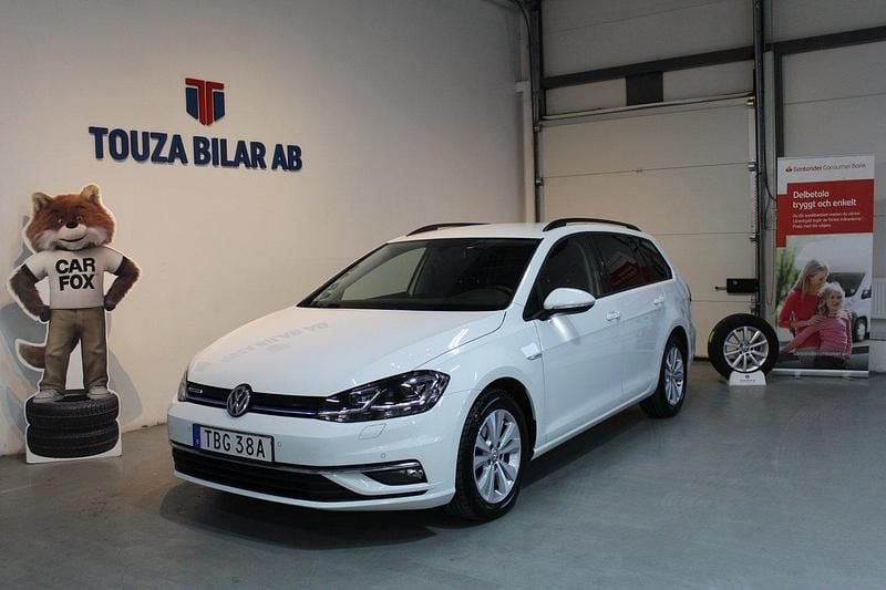 Vit Begagnad 2020 VW Golf VIII Kombi | 149 900 kr (Bra pris) - Bild 1/4