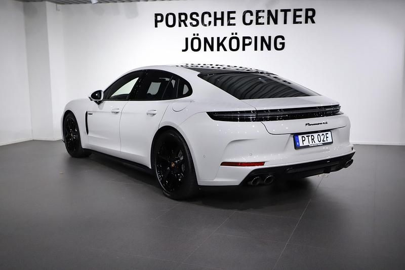 Begagnad Porsche Panamera 544 HK (400 kW) 2025 Halvkombi