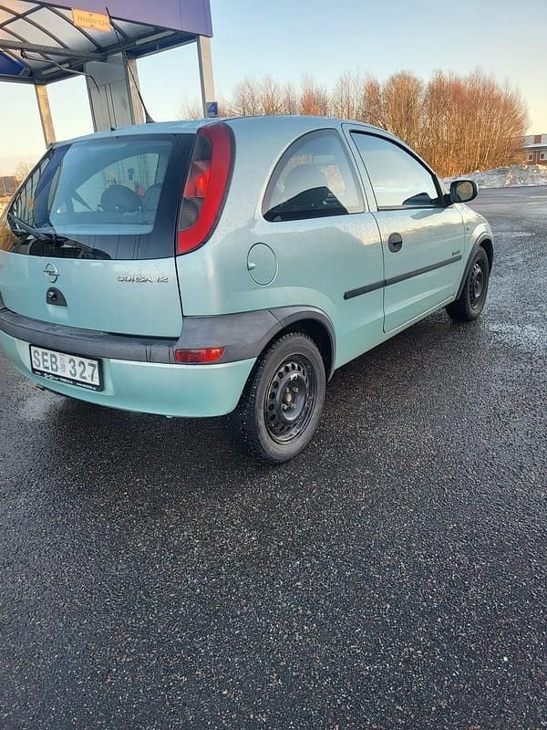 Begagnad 2001 Opel Corsa Halvkombi | 18 000 kr (Marknadspris) - Bild 1/4